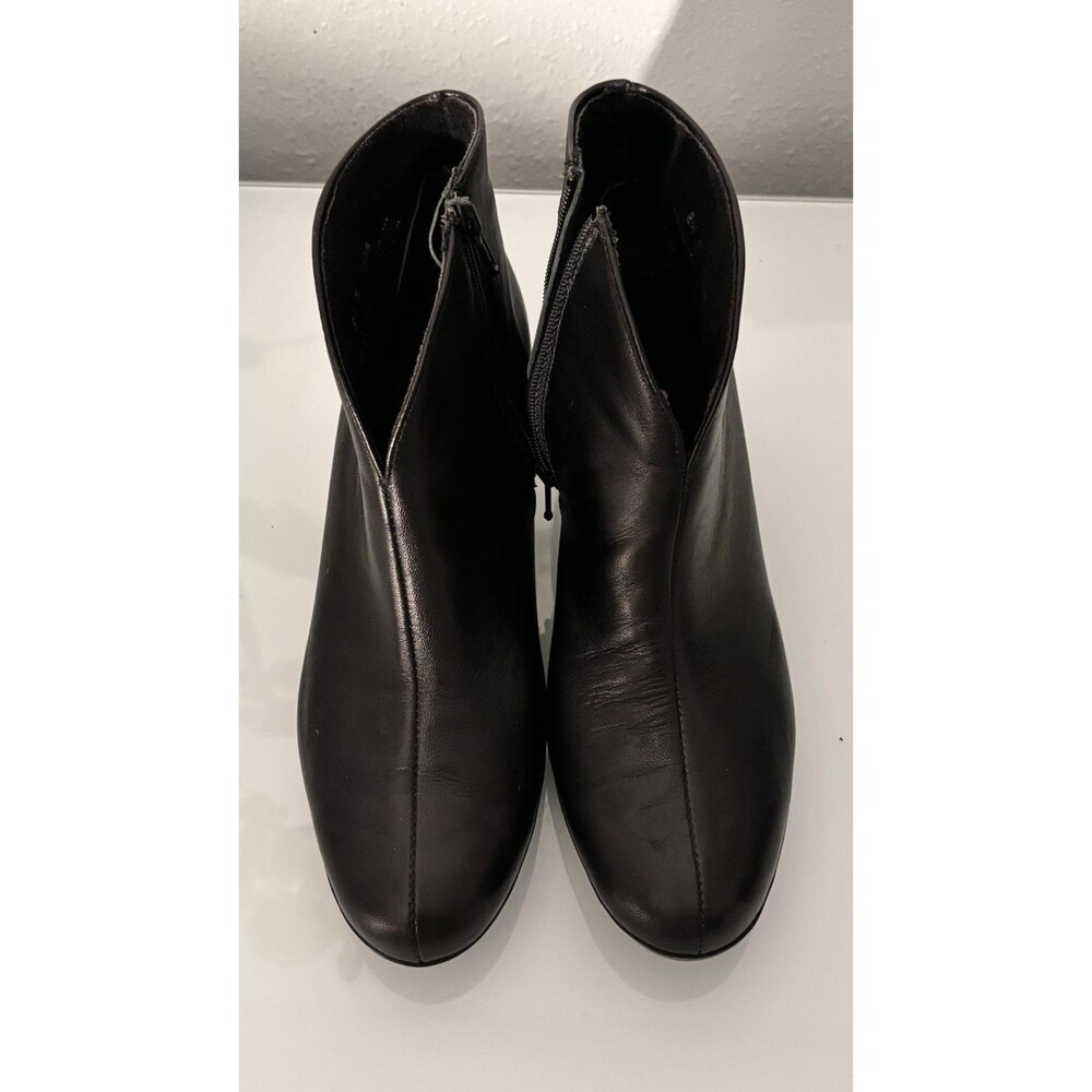 MUNRO” ROBYN “Black Premium Leather Ankle Zip Bootie Women Size 8.5 M
